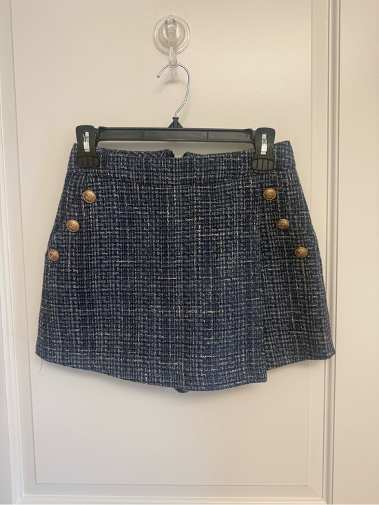 Aqua Dresses & Skirts - Aqua Navy Tweed skort with Gold Buttons XS.